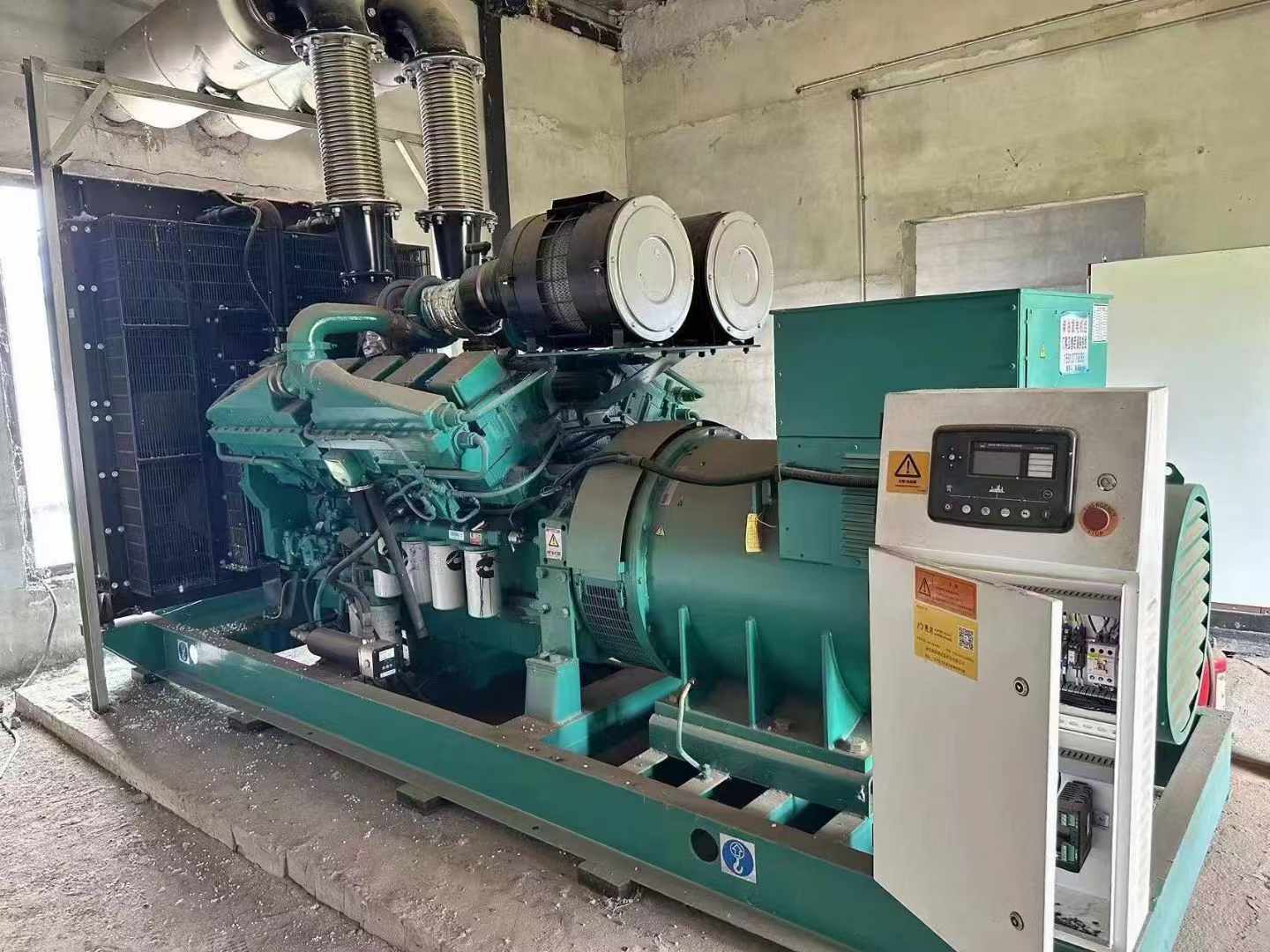 山海关无功补偿装置的性能评估需要考虑哪些因素？