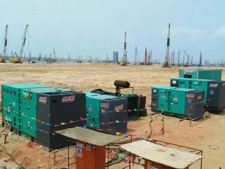 山海关柴油发电机组干式空气滤清器的维护成本高吗？