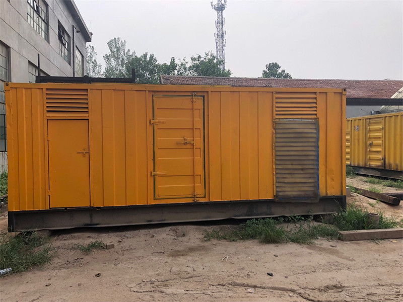 山海关发电机出租进行负载测试时，电瓶电量不足的具体判断标准是什么？