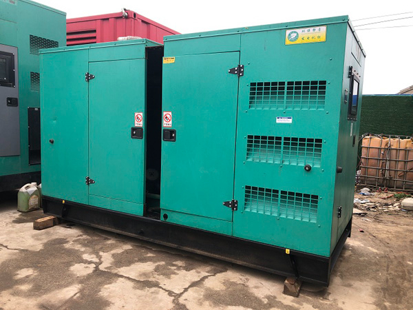 山海关怎样合理控制磷酸铁锂蓄电池的充放电倍率以延长其使用寿命？