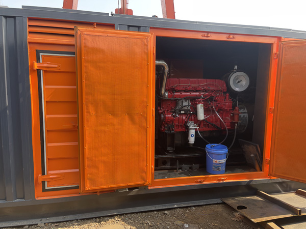 山海关柴油发电机组在高温环境下运行时需要注意哪些问题？